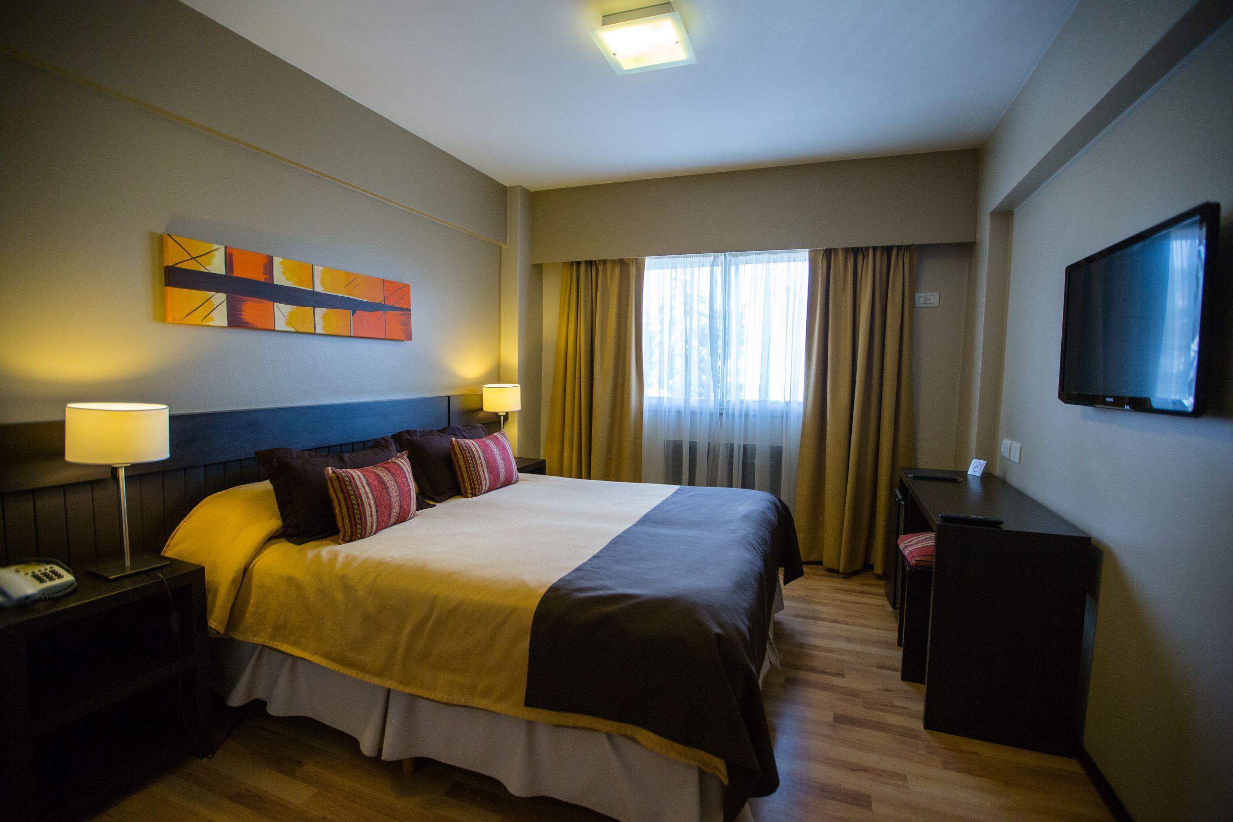 Carlos V Patagonia Hotel